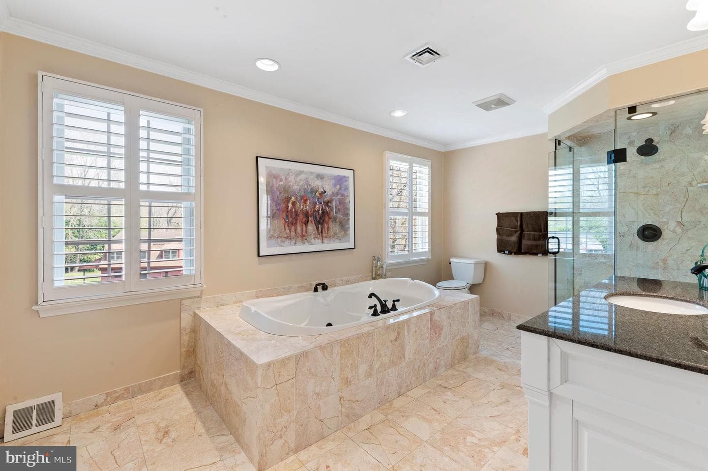 138 Davis Road photo 64