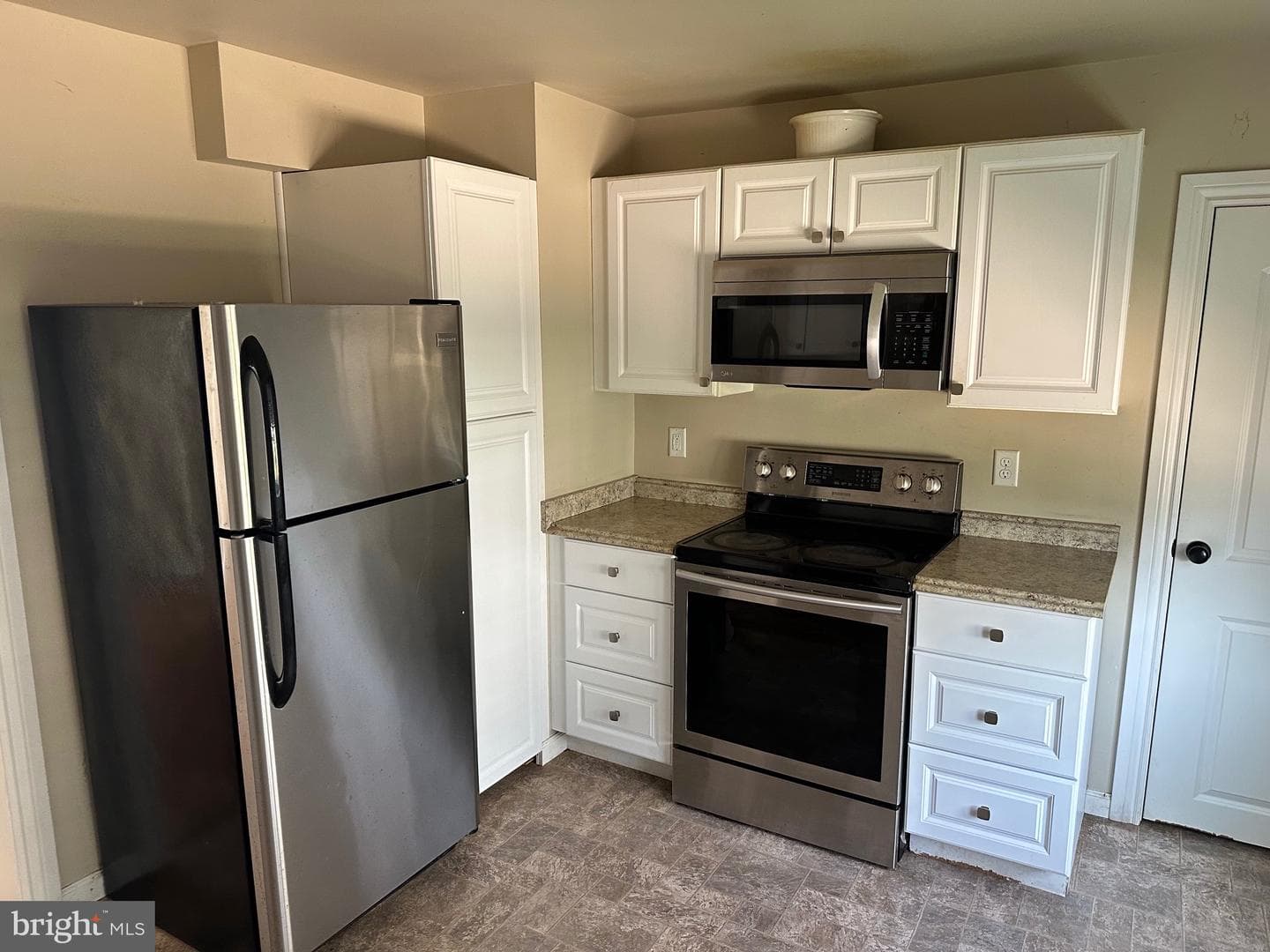 192 Limestone Road photo 8