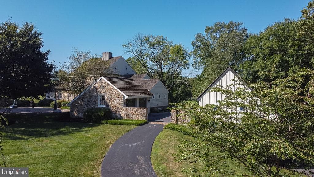 100 Pyles Mountain Lane photo 4