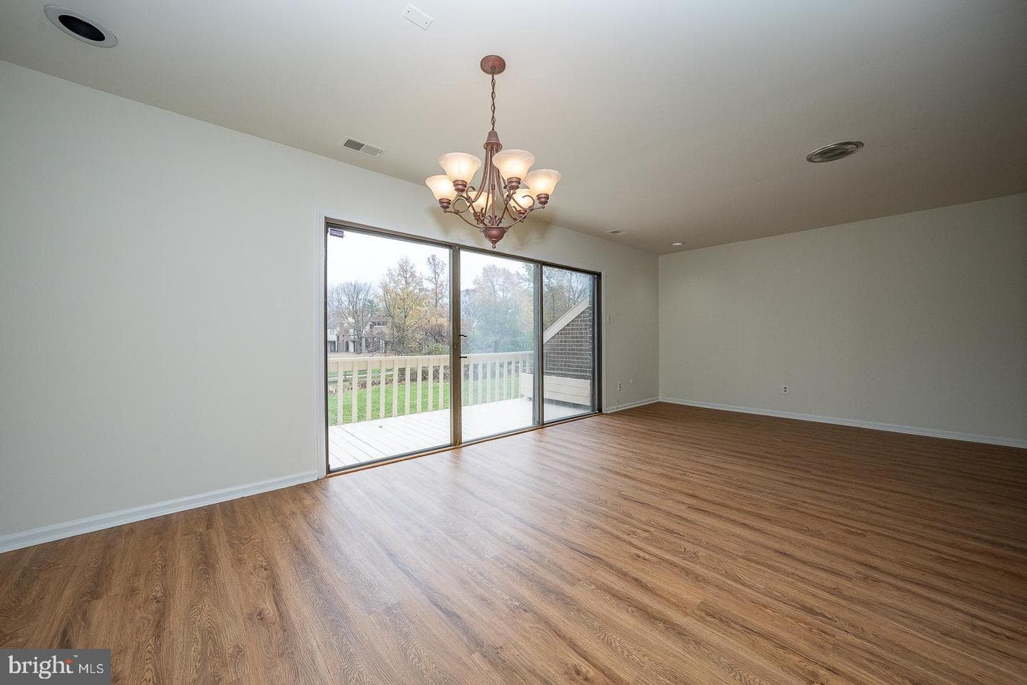 28 Elan Lane photo 10