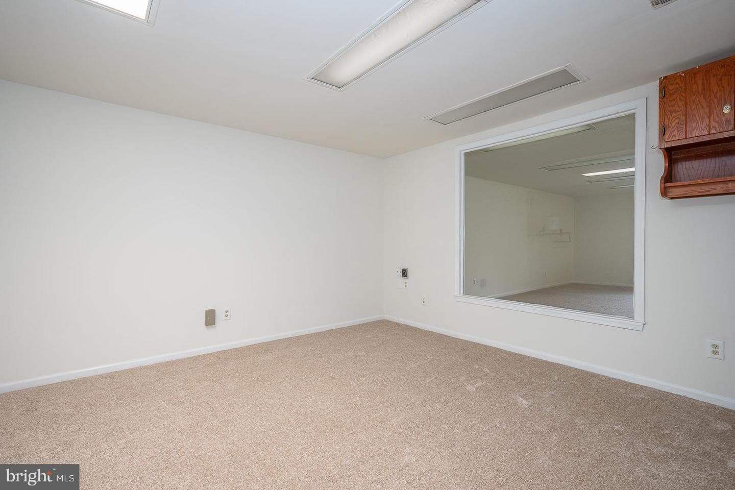 28 Elan Lane photo 29