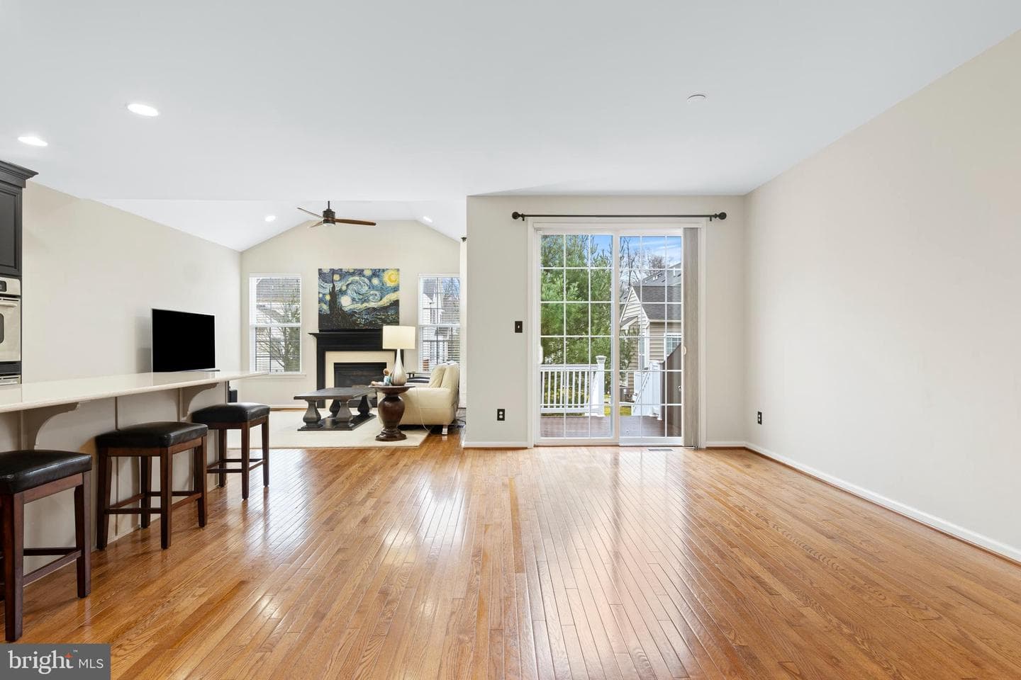 207 Deepdale Drive photo 8