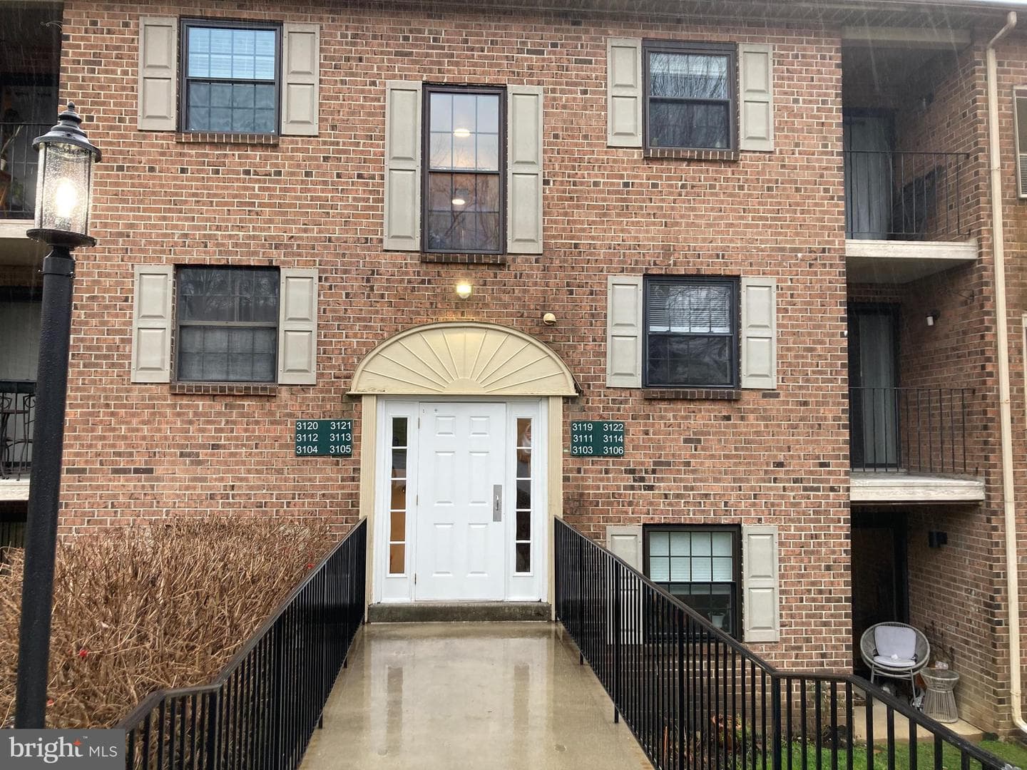 3111 Valley Drive photo 1