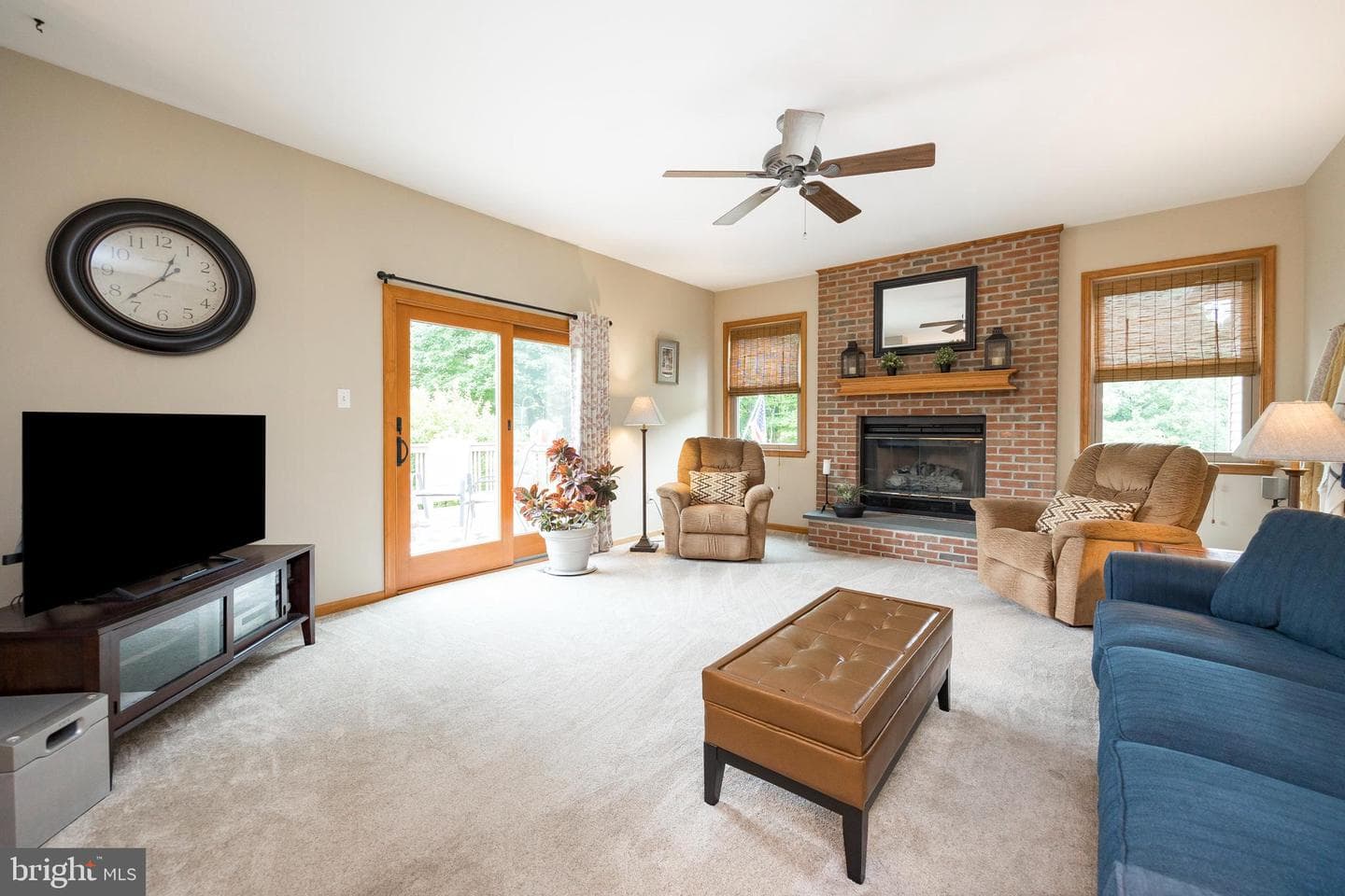 1386 Hunters Court photo 12