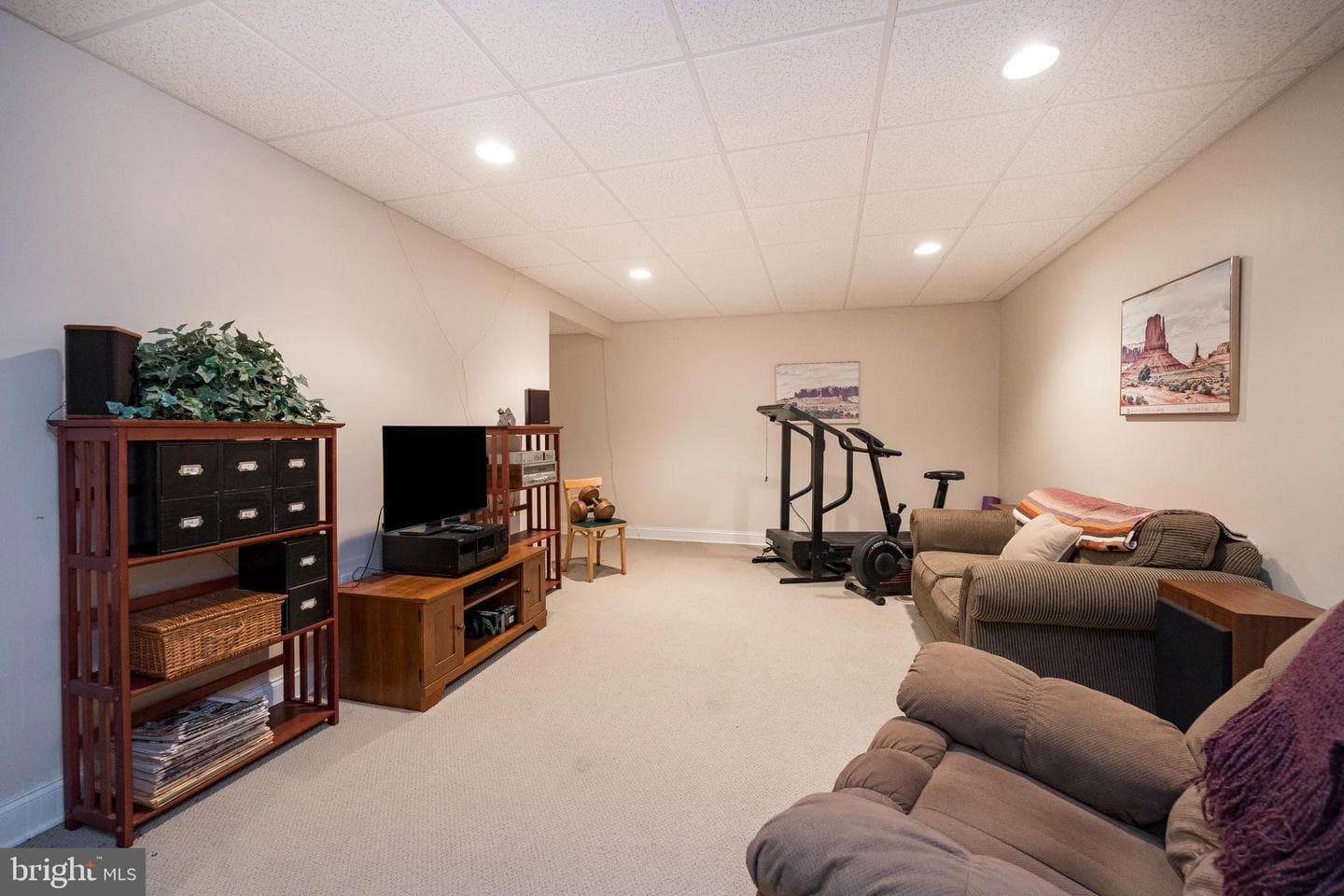 1386 Hunters Court photo 25