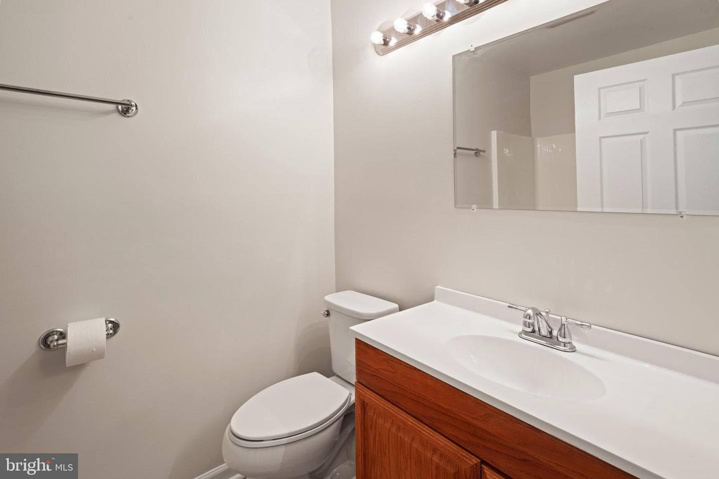 141 Village Way #6a photo 16