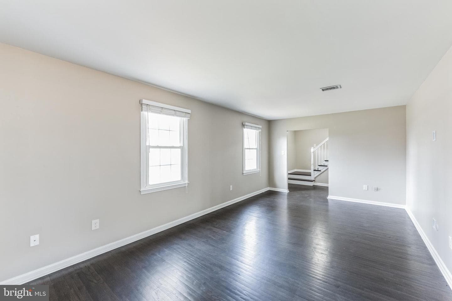550 N Walnut Road photo 3