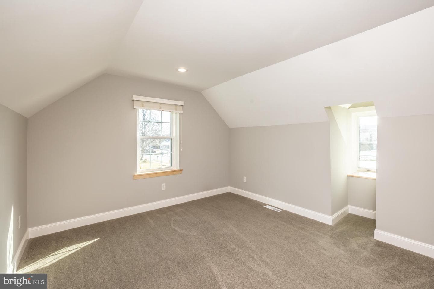 274 Meadow Drive photo 33