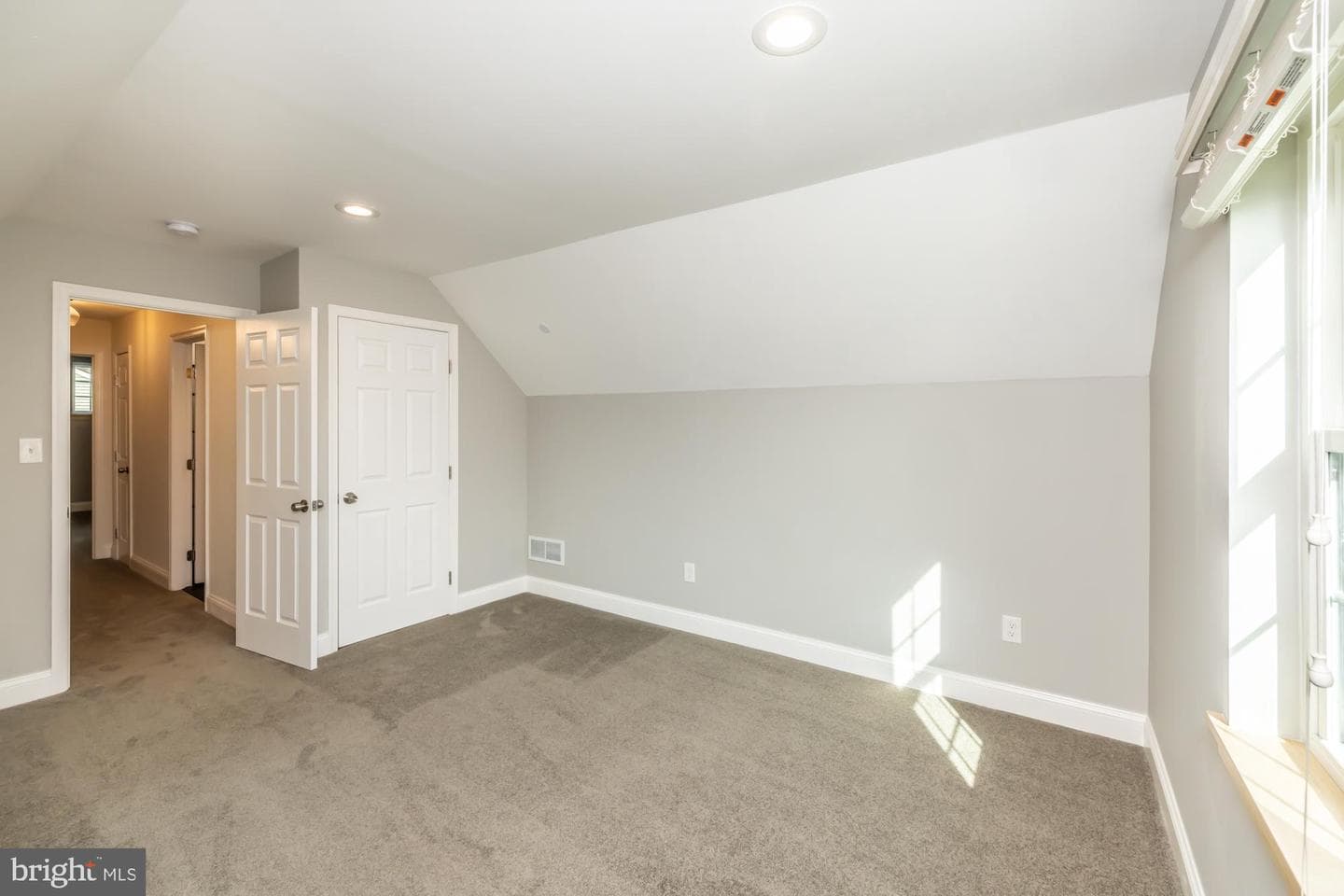 274 Meadow Drive photo 34