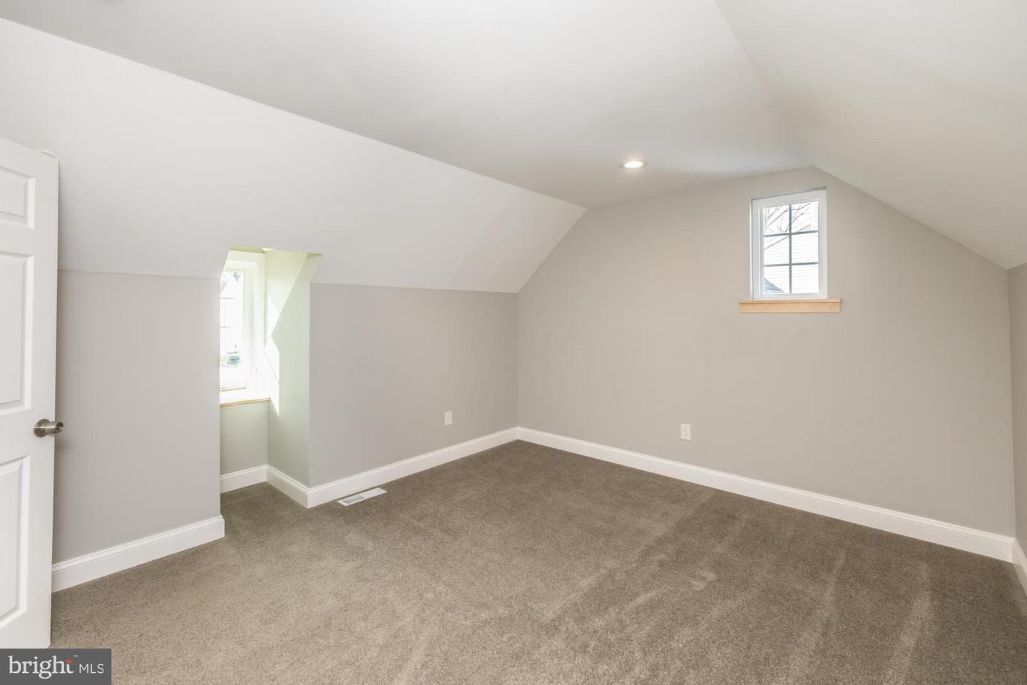 274 Meadow Drive photo 38