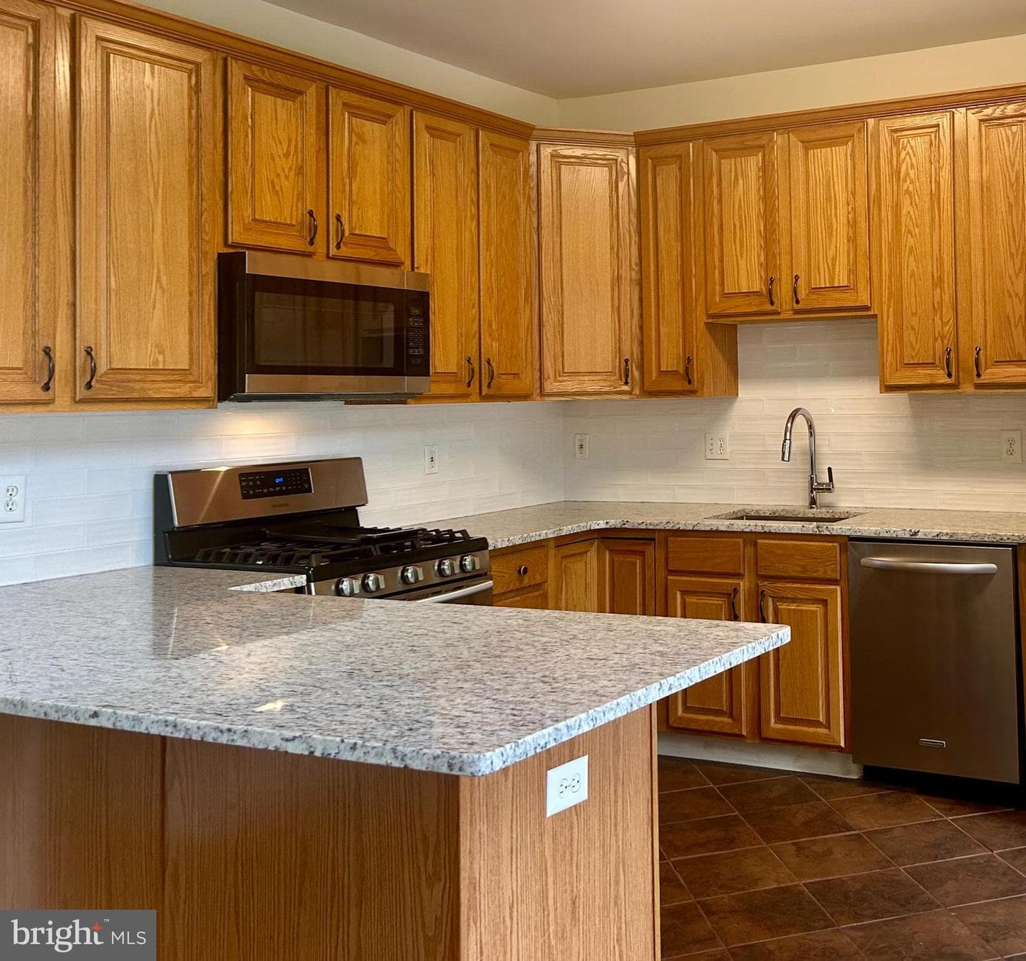 211 Tall Pines Drive photo 7