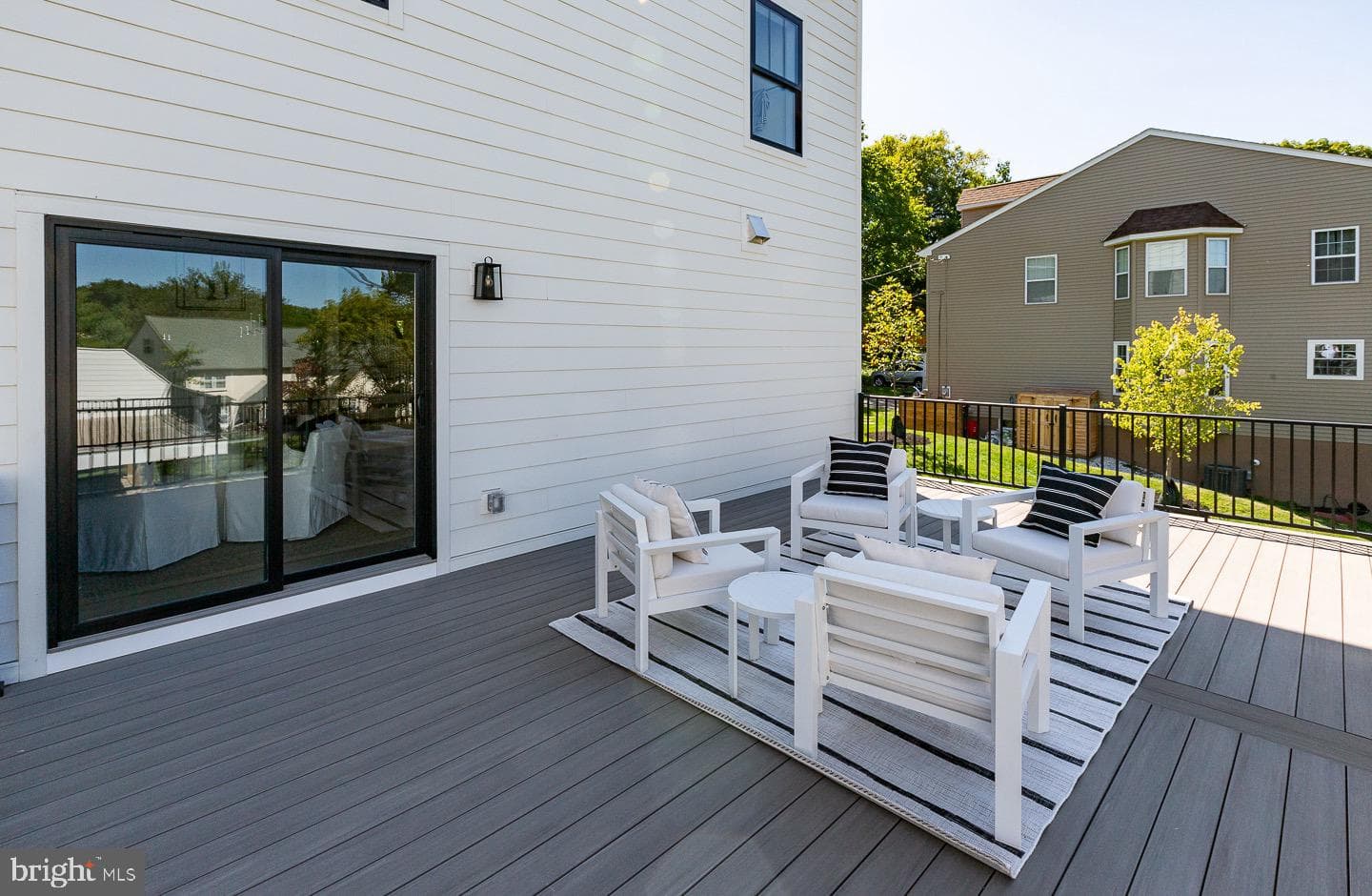 993 Fairview Avenue photo 48