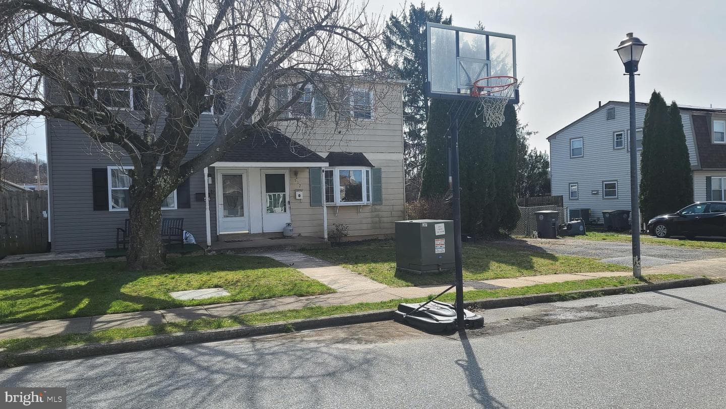 512 Grant Avenue photo 2