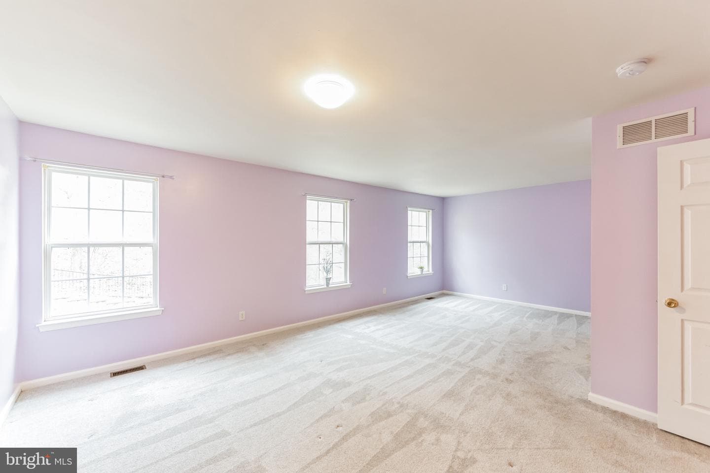 286 Yorktown Court photo 18