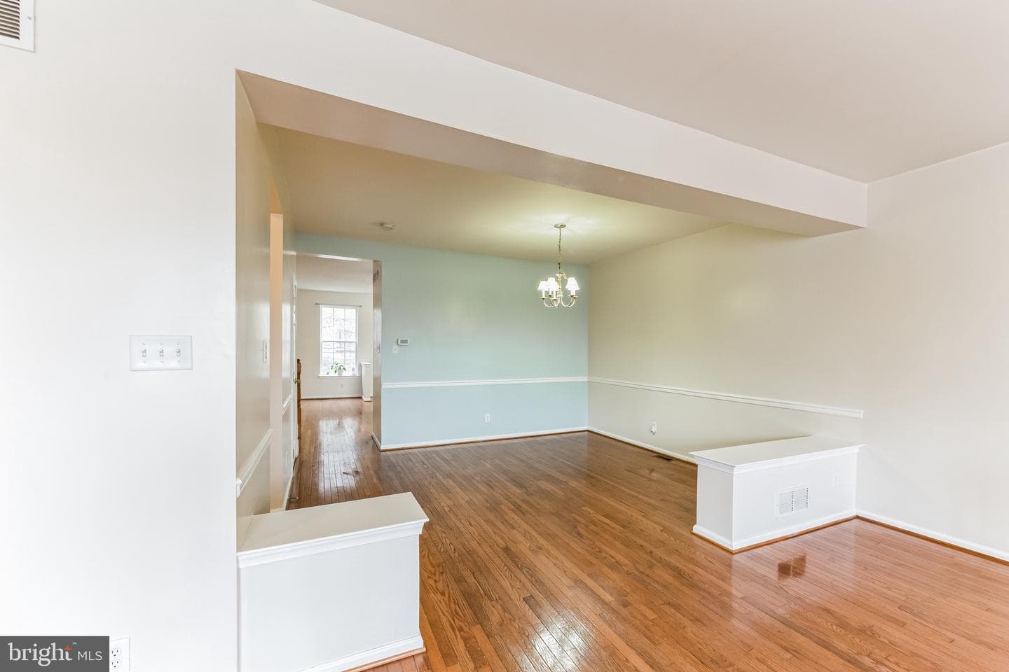 286 Yorktown Court photo 6