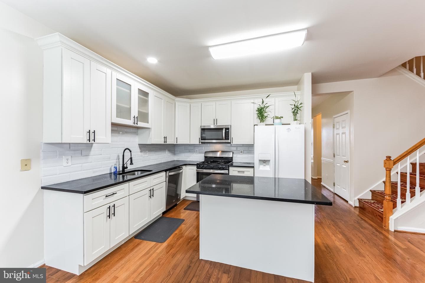 286 Yorktown Court photo 8