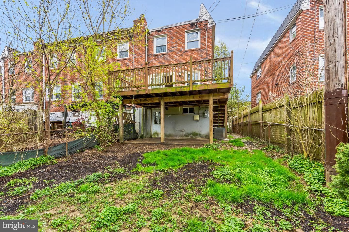 335 Mary Street photo 14