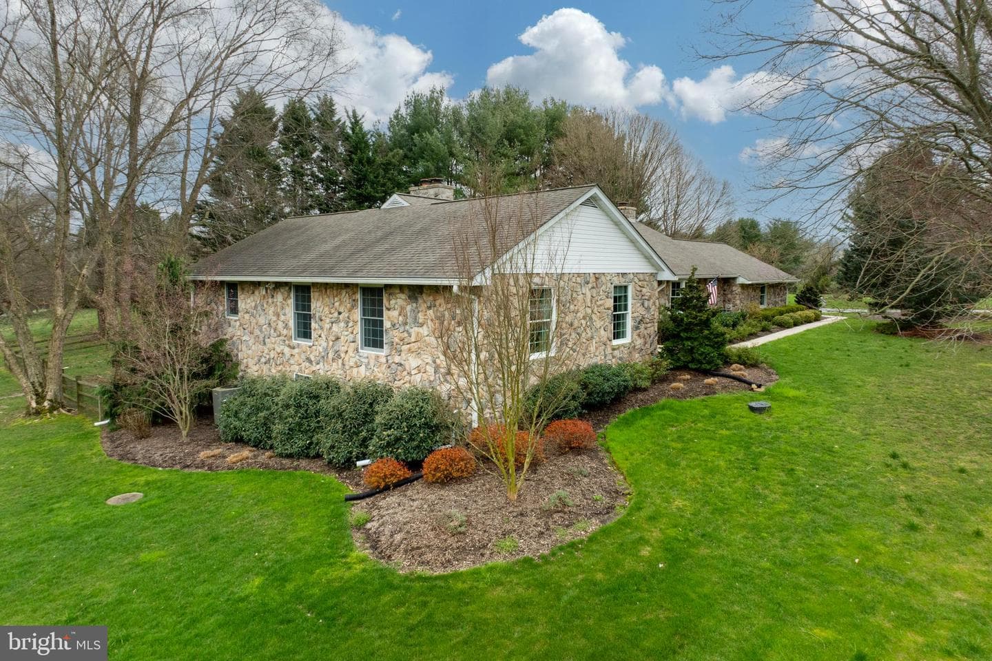 20 Morgan Hollow Way photo 4