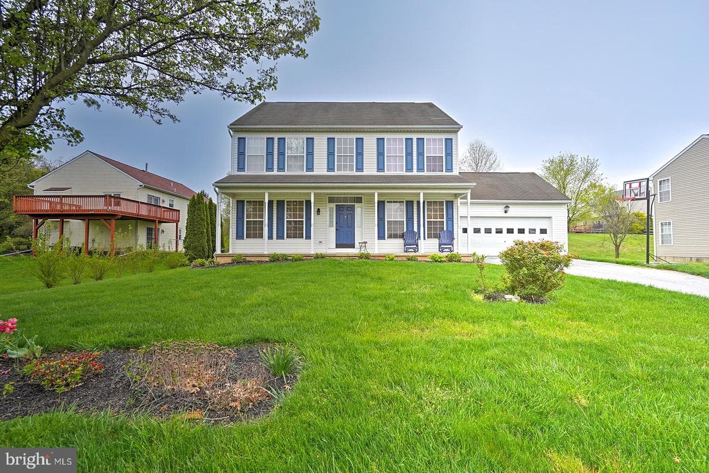 103 Winston Way photo 2