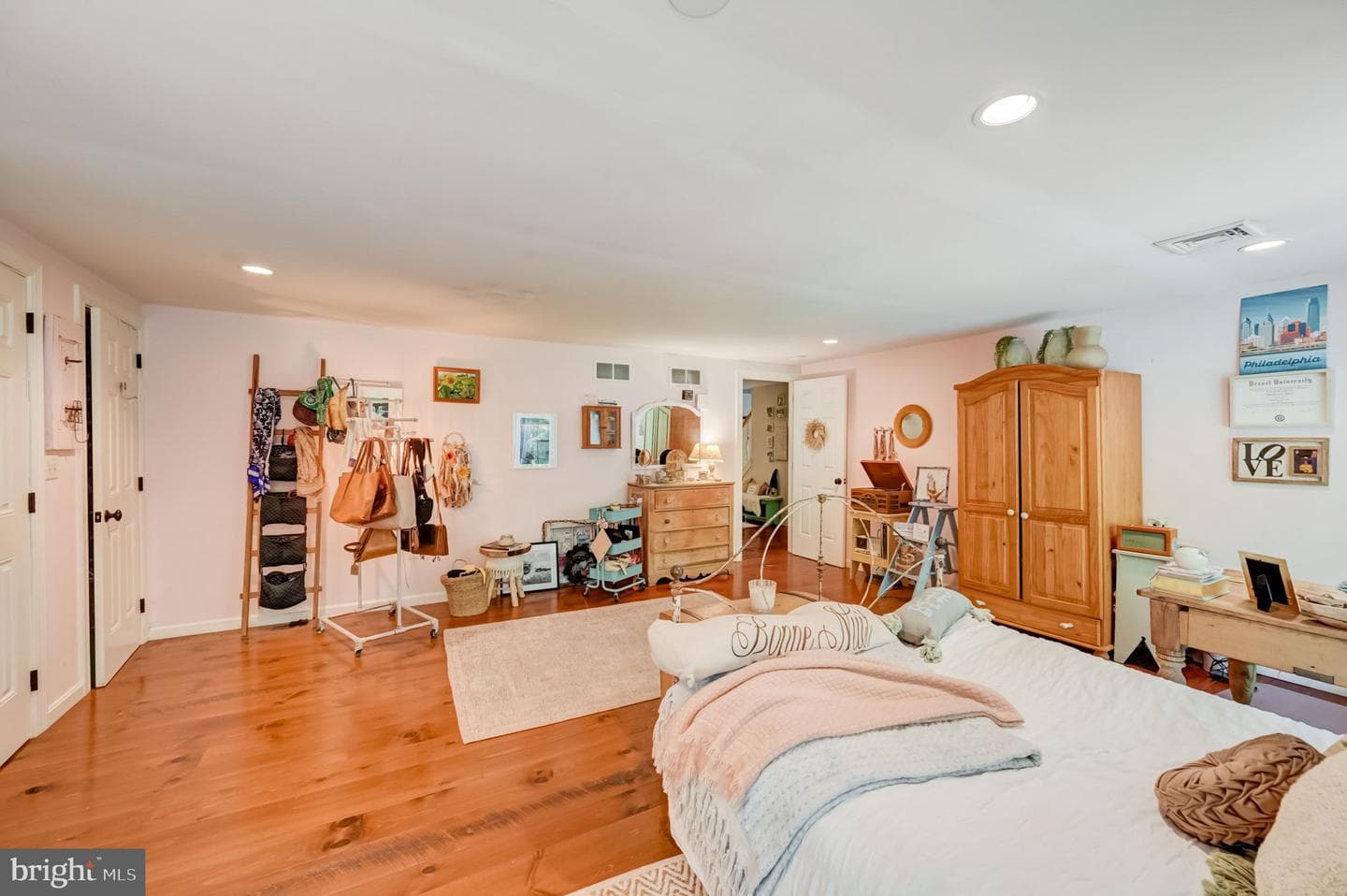 2099 Bodine Road photo 33