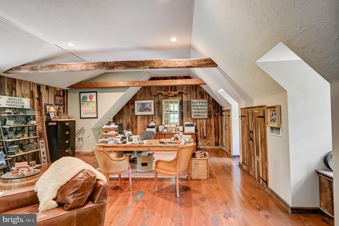 2099 Bodine Road photo 46