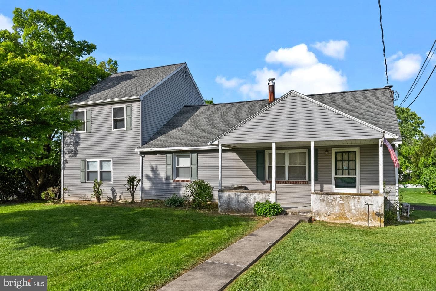 609 Green Avenue photo 1