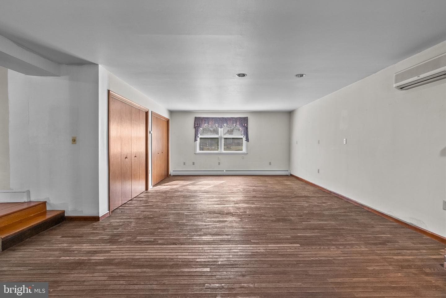 609 Green Avenue photo 13
