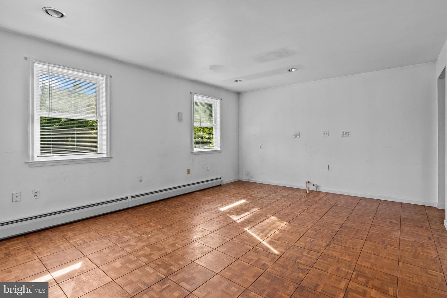 609 Green Avenue photo 21