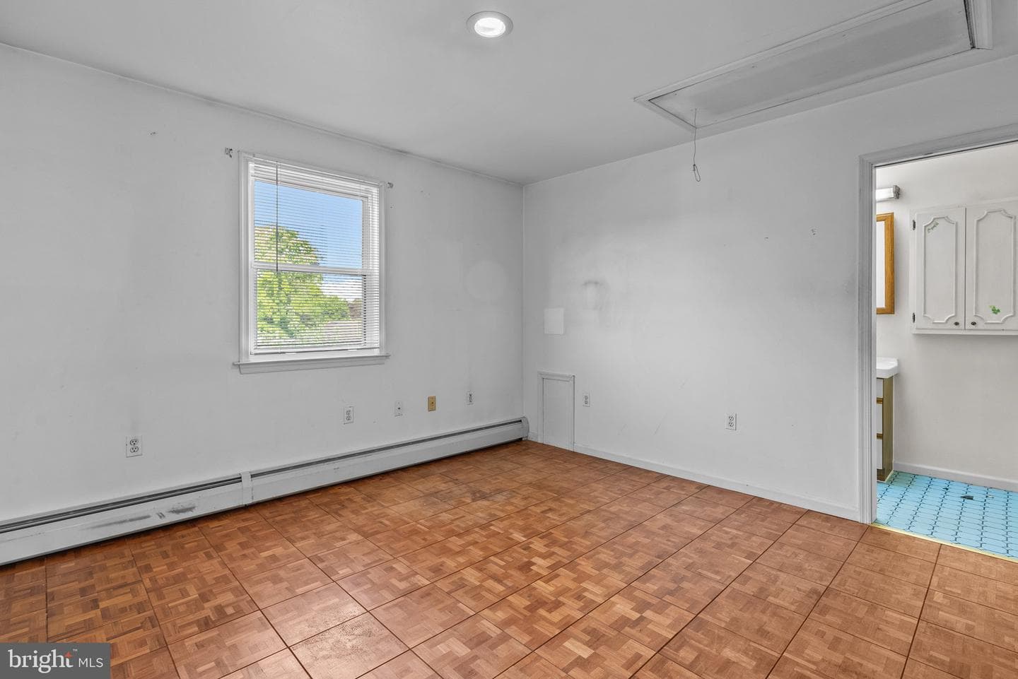 609 Green Avenue photo 23