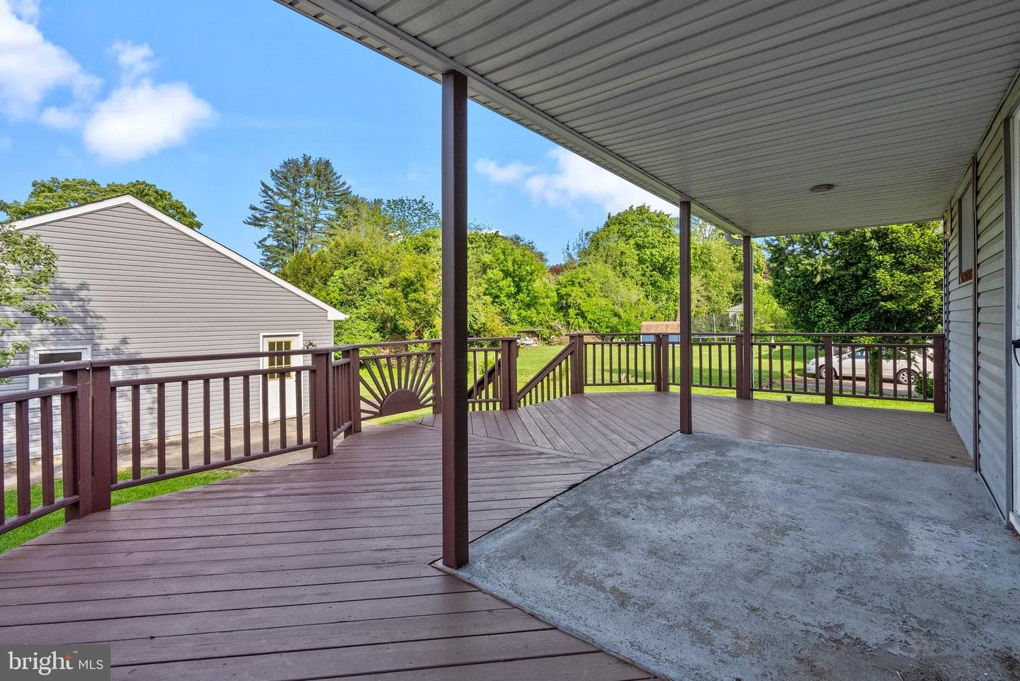 609 Green Avenue photo 31