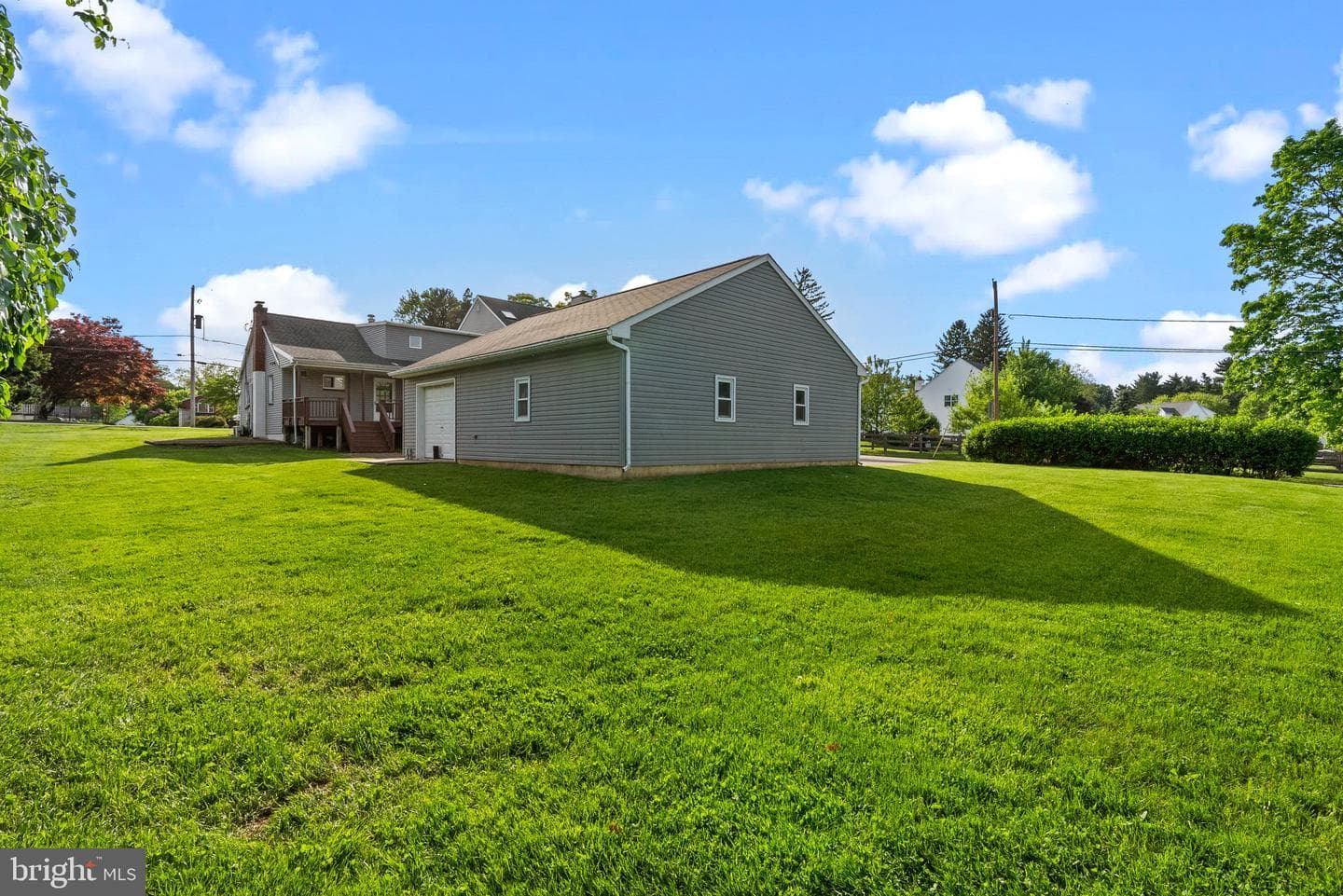 609 Green Avenue photo 38