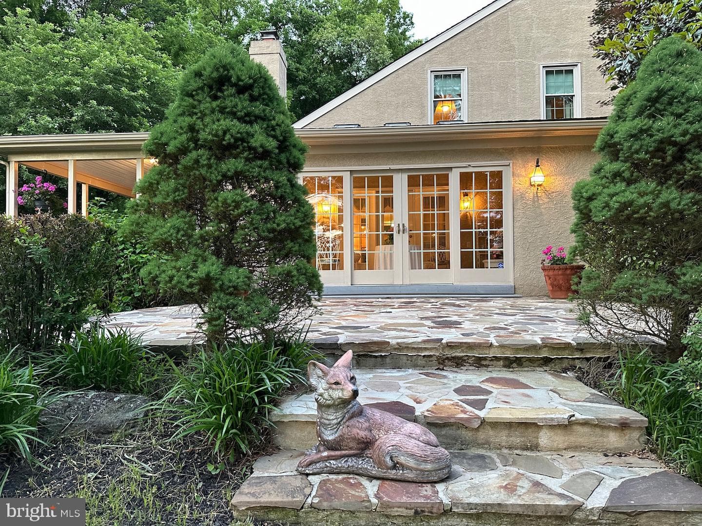 881 Fairview Road photo 2