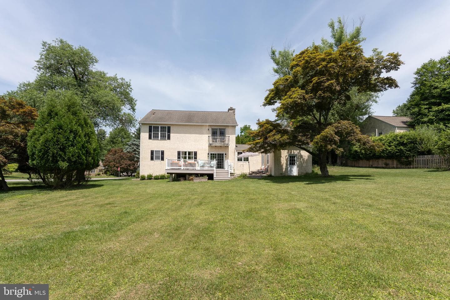 28 Robins Lane photo 32