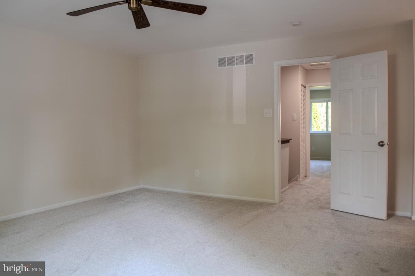 104 Camsten Court photo 24