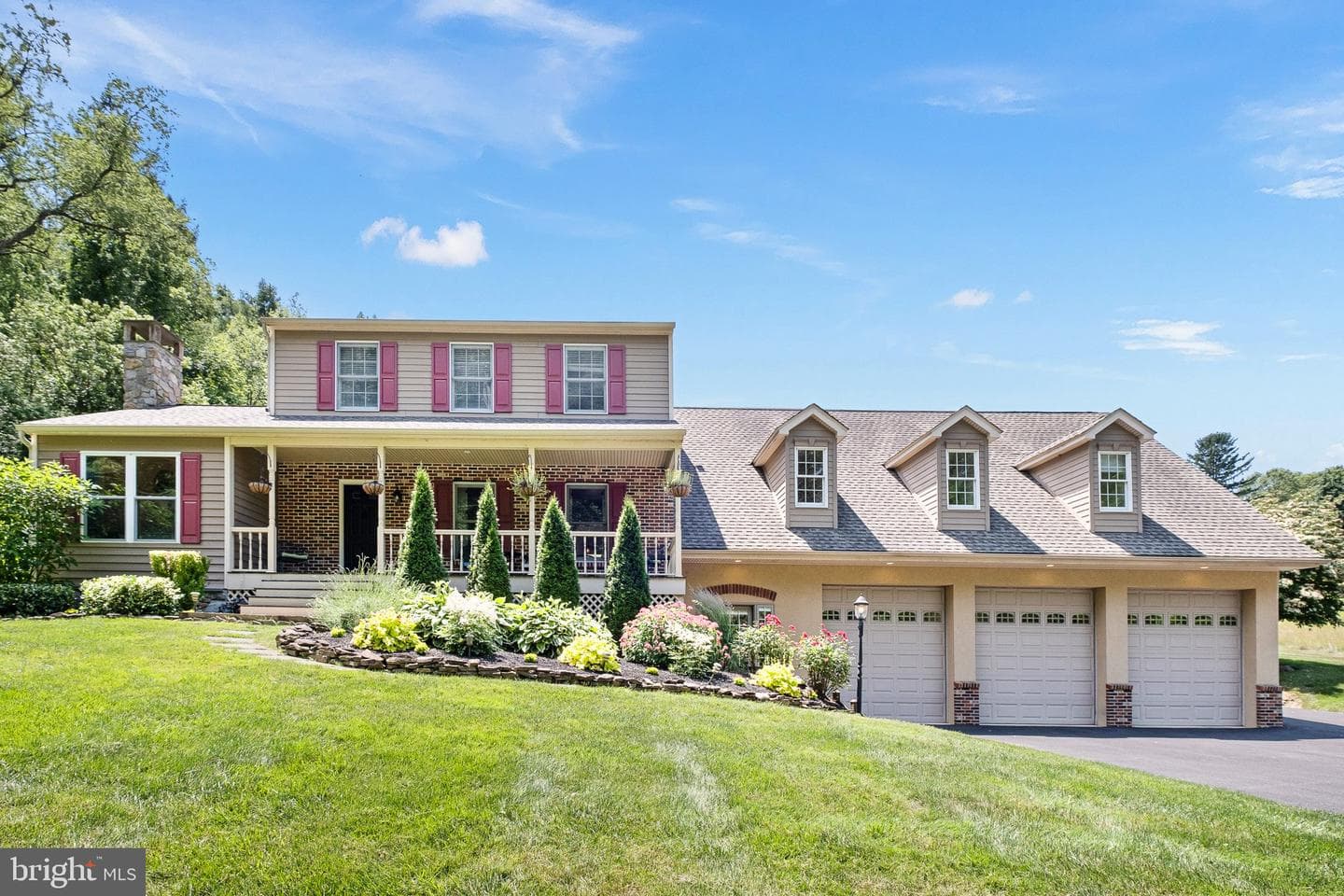 135 Springdell Road photo 1