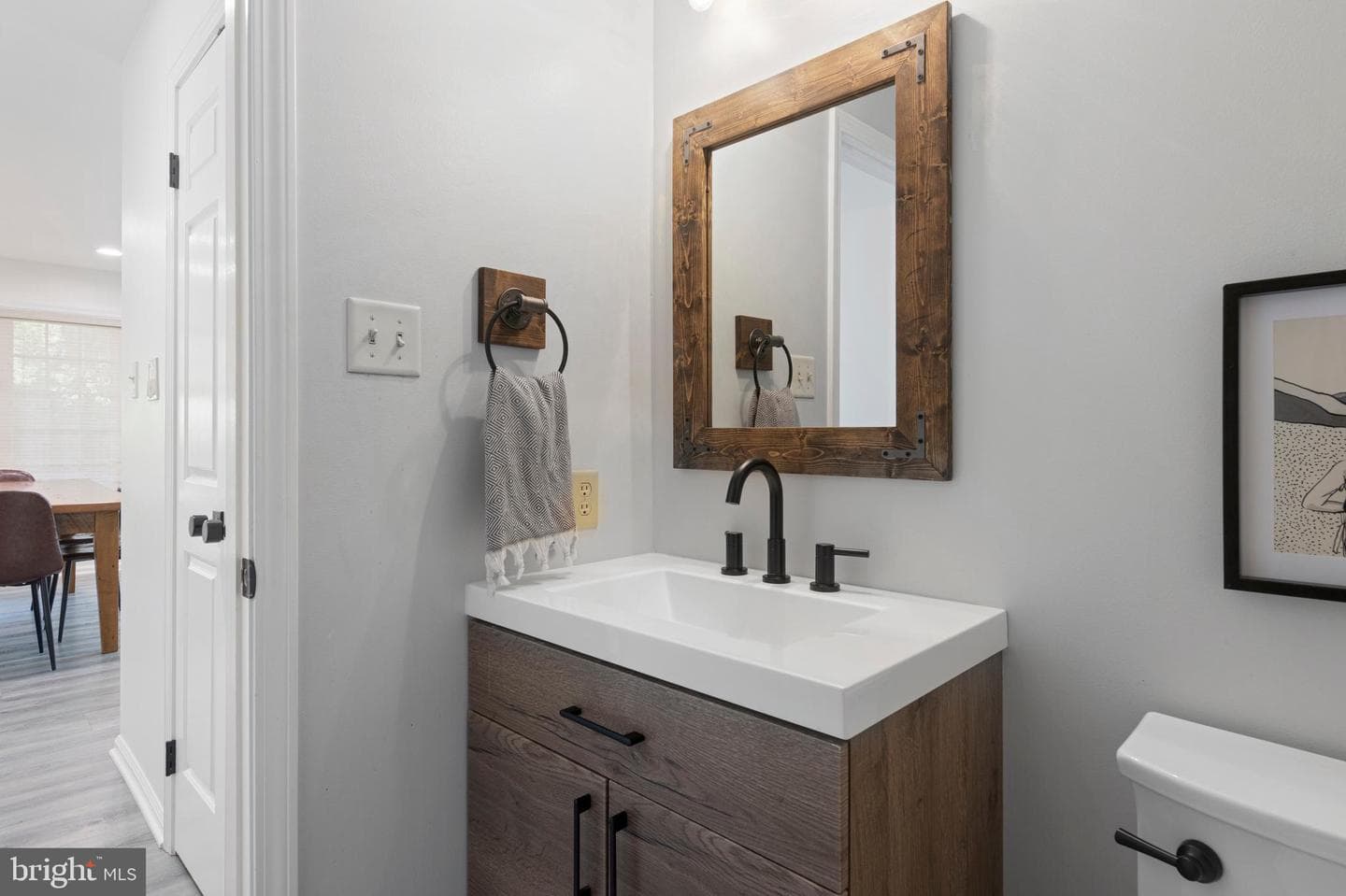 201 E Village Lane photo 10