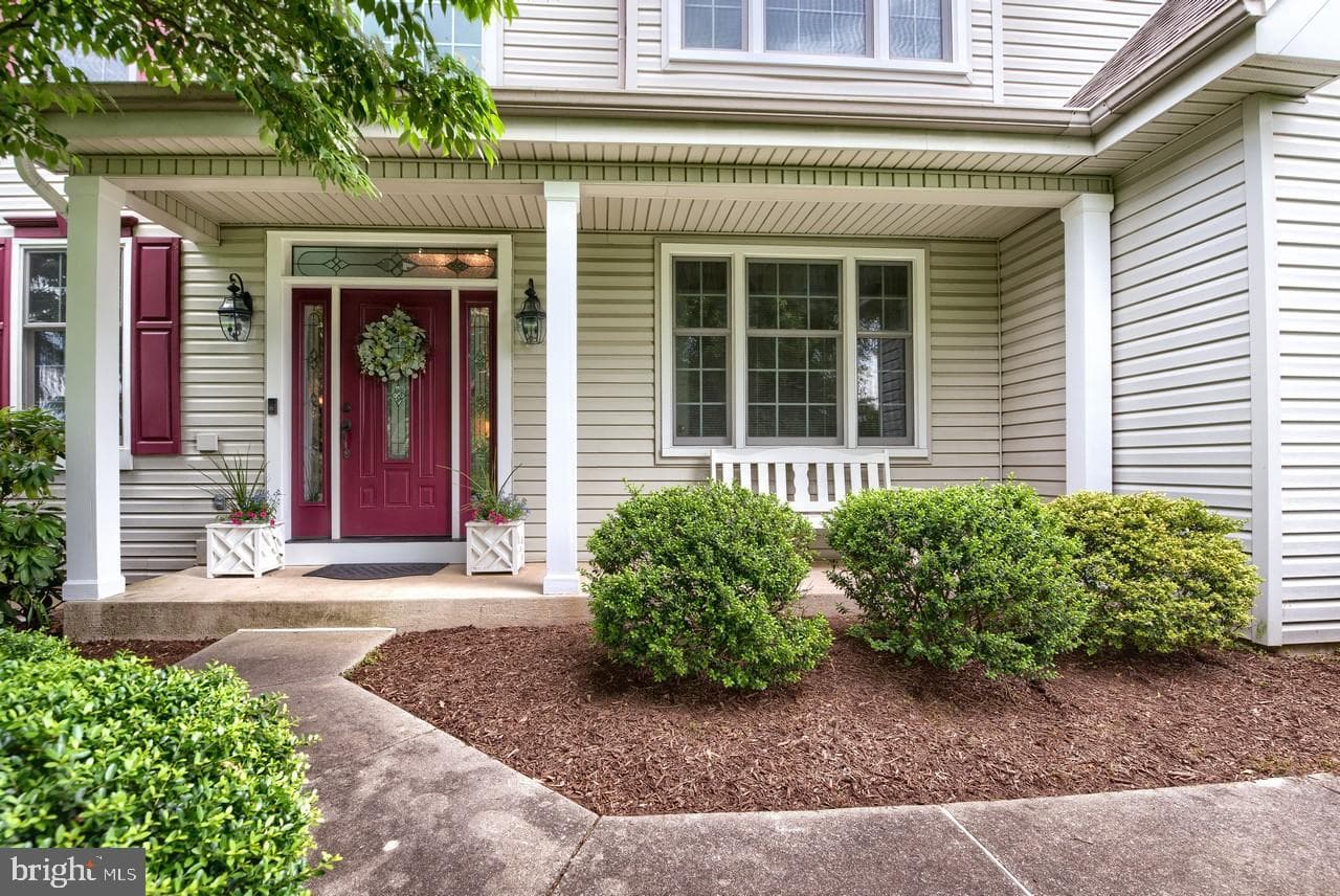 6 Edward Drive photo 4