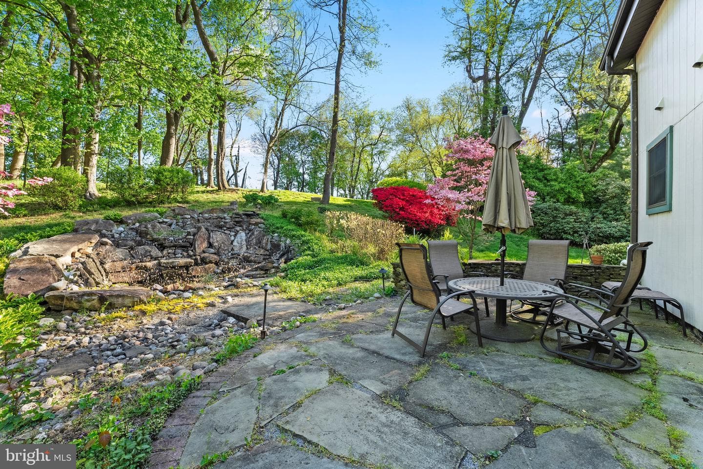 7 Nova Lane photo 3