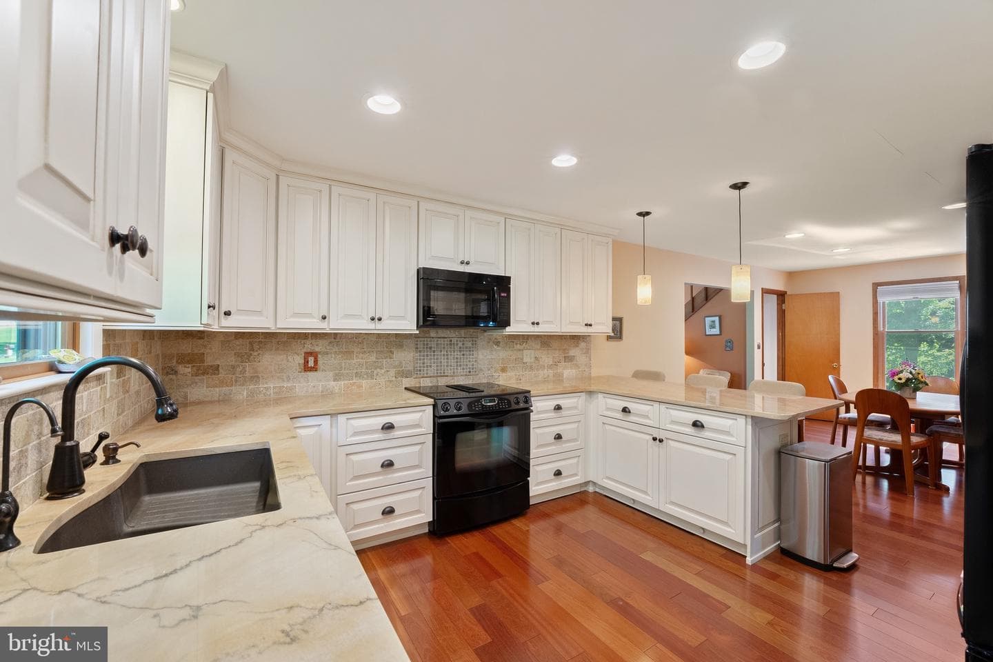 7 Nova Lane photo 7