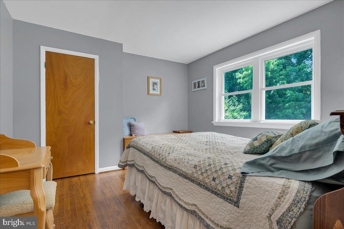 120 Eden Road photo 19