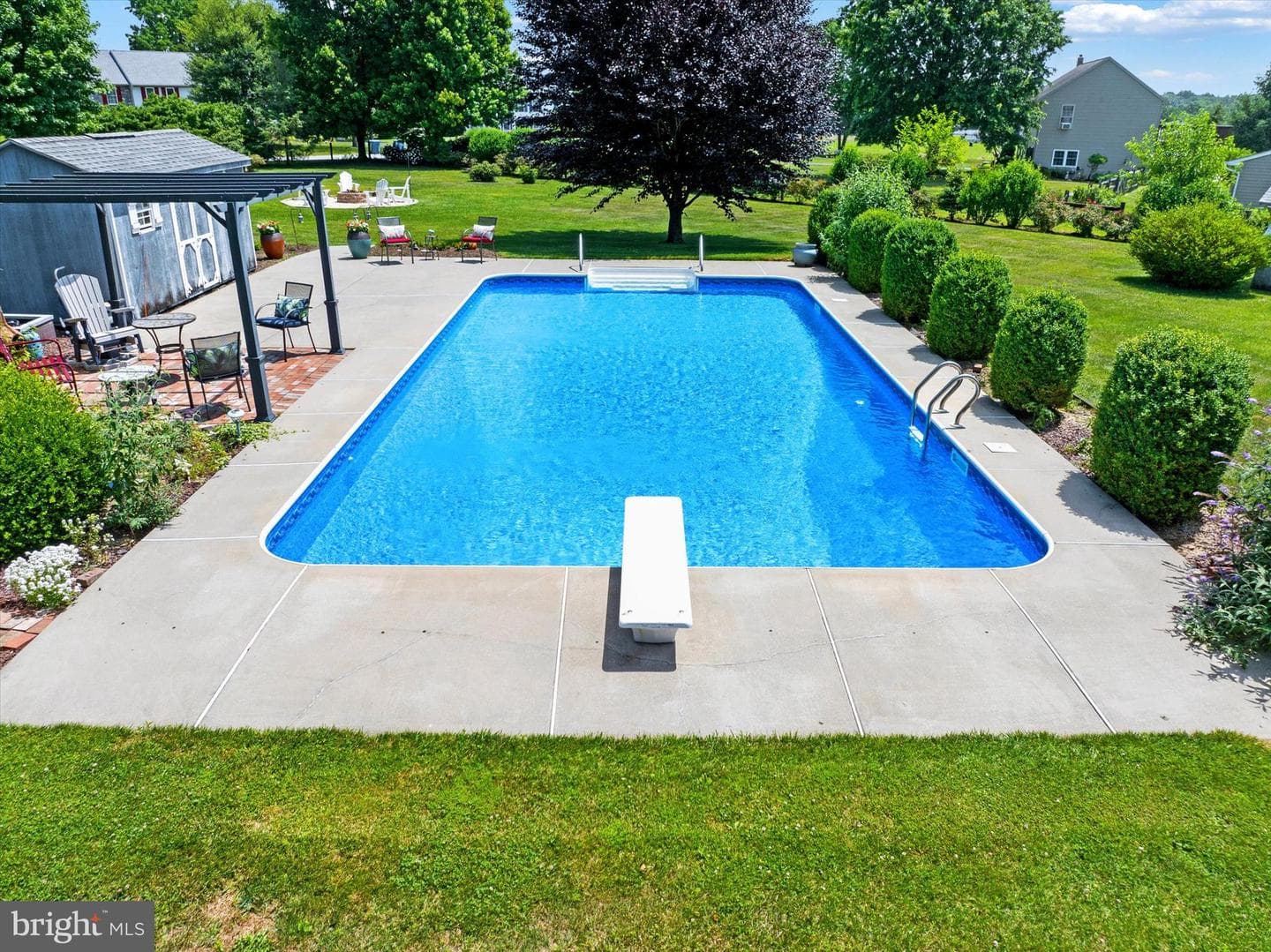 26 Henley Way photo 35