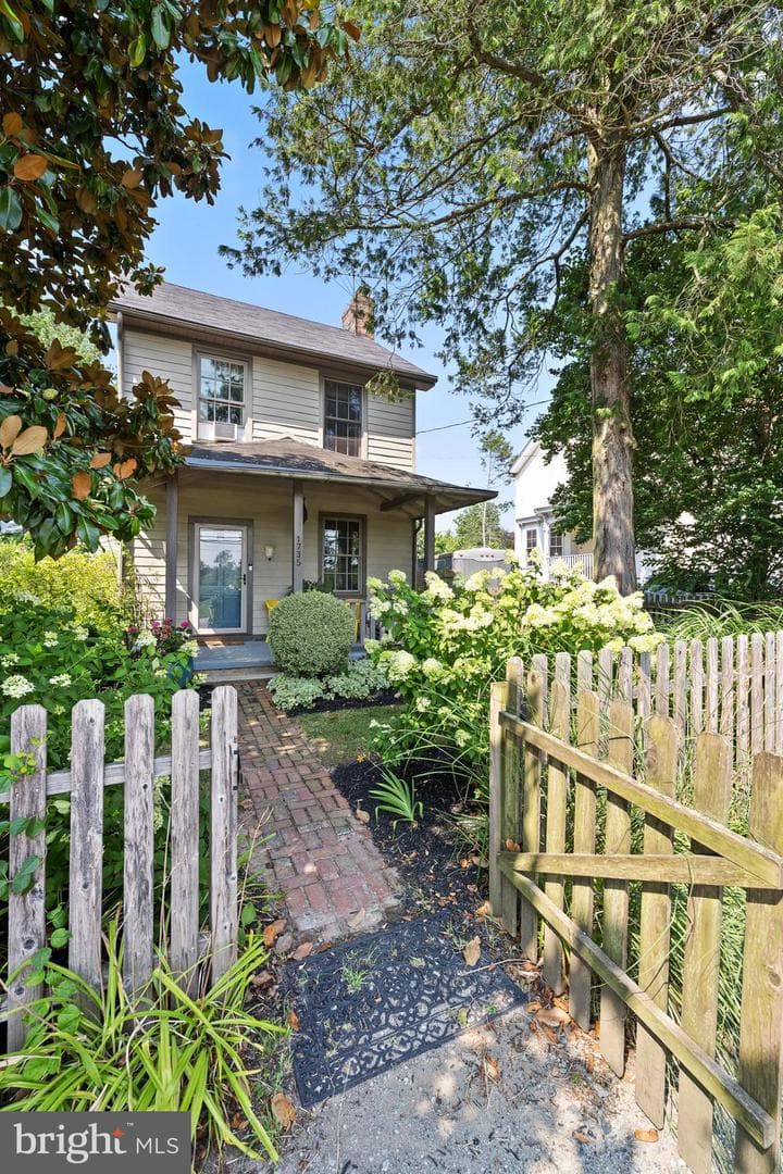 1735 W Doe Run Road photo 2