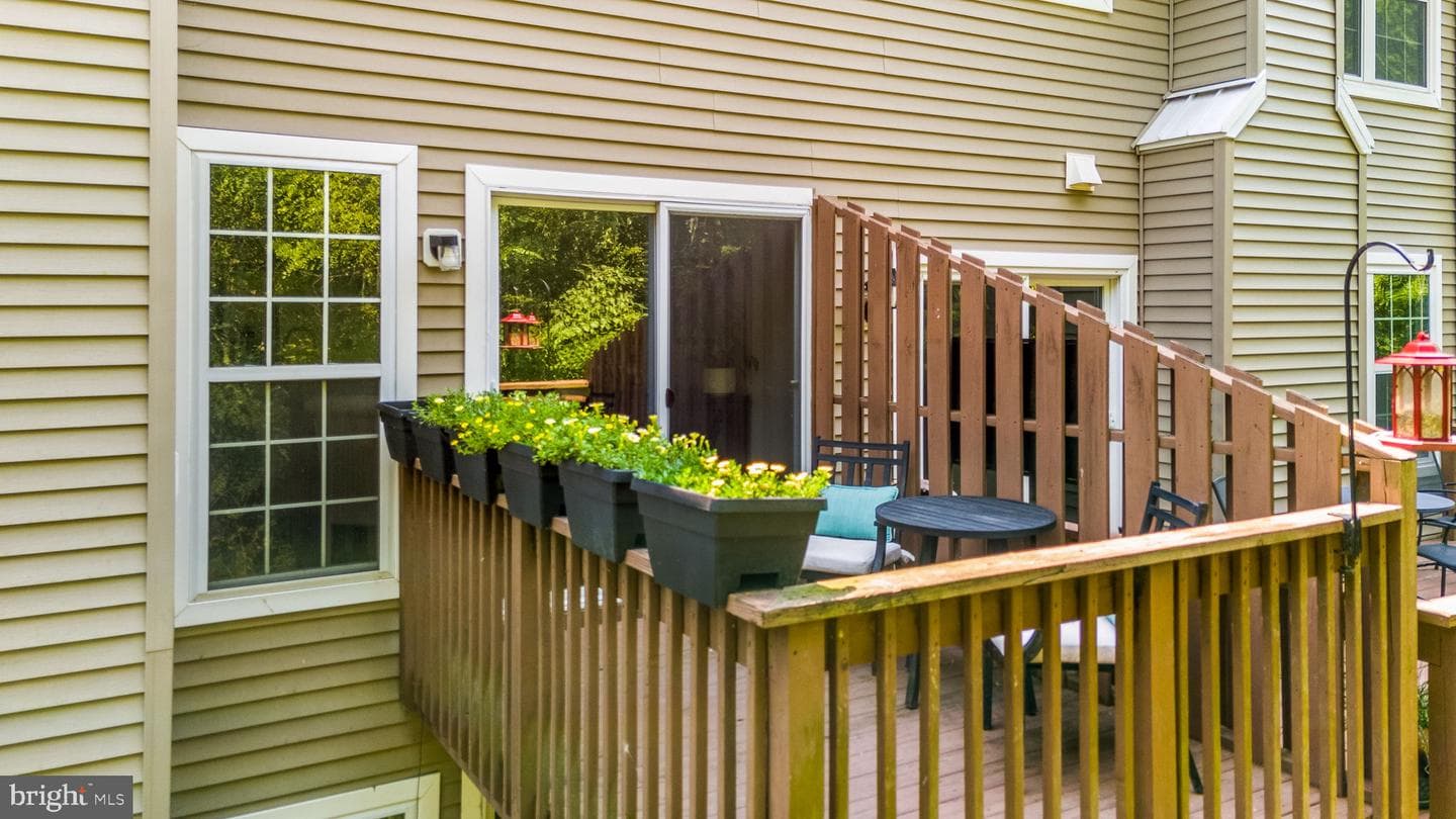 137 Stewarts Court #305 photo 10