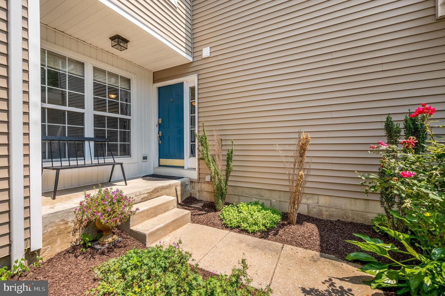 137 Stewarts Court #305 photo 2