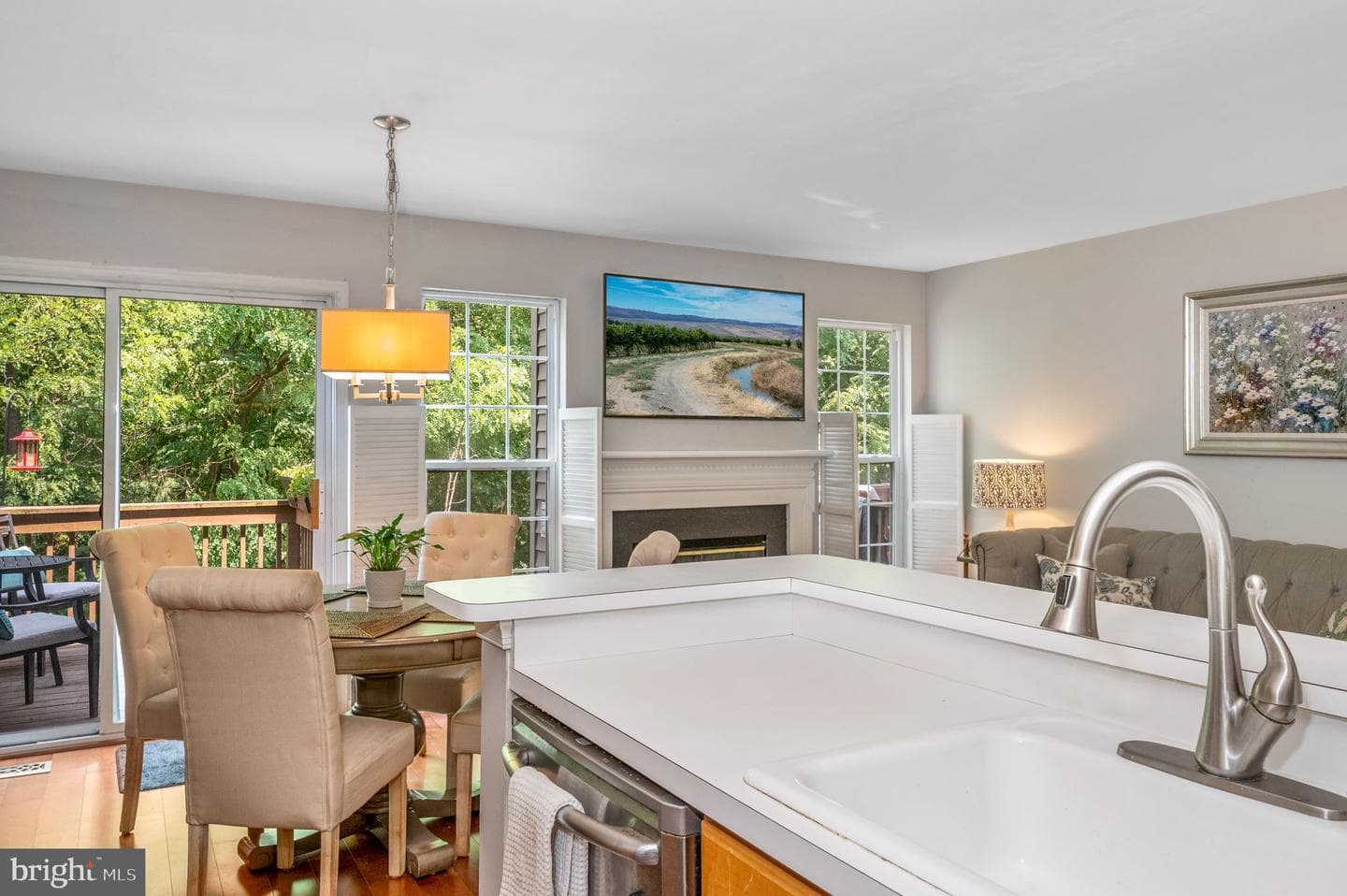 137 Stewarts Court #305 photo 6