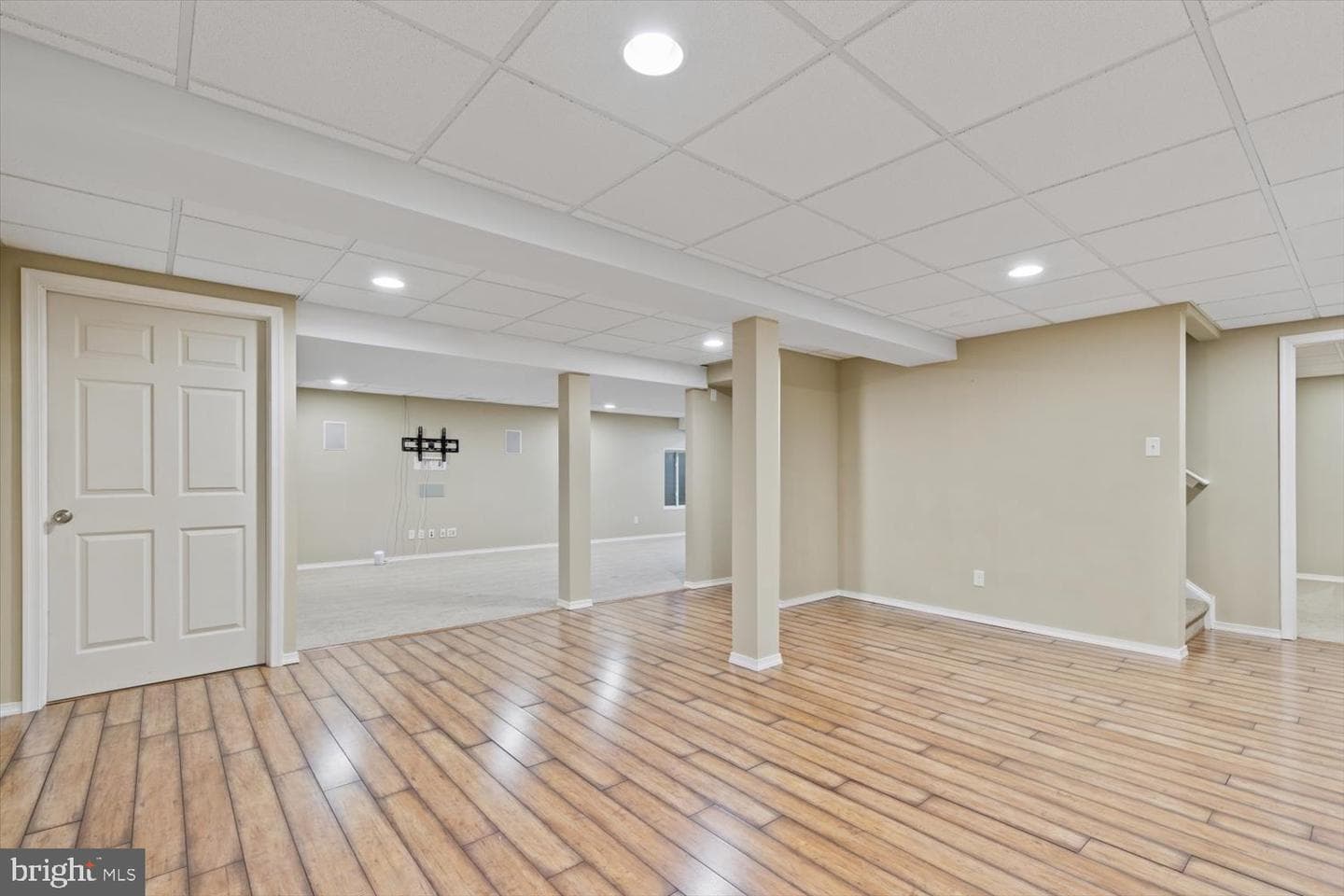 1233 Devonshire Road photo 44