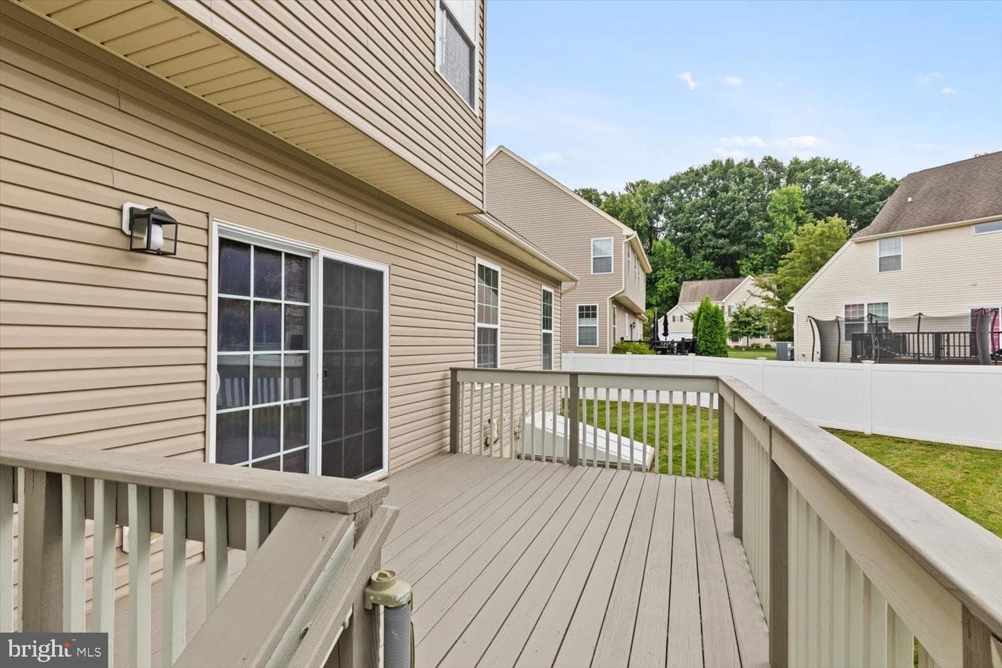 1233 Devonshire Road photo 52