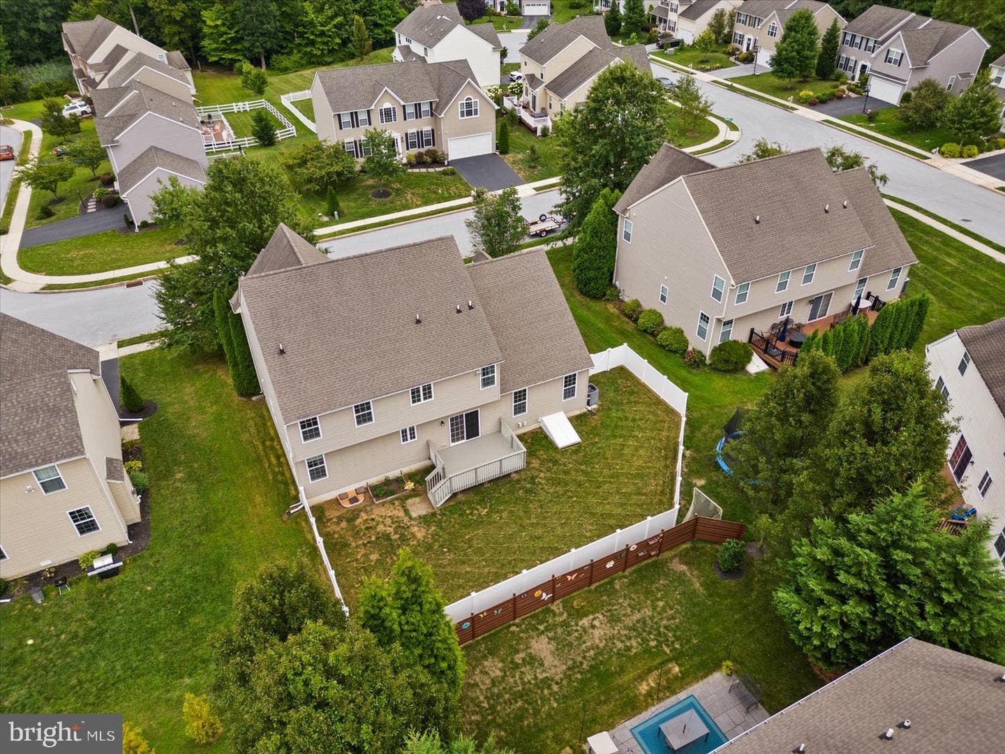 1233 Devonshire Road photo 6
