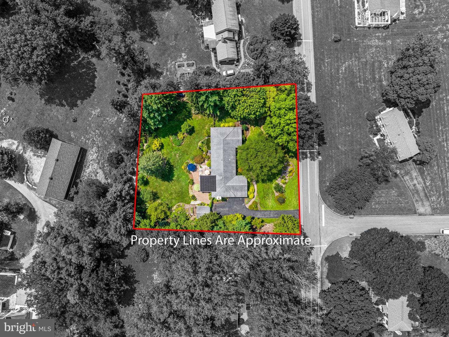 400 Mackenzie Drive photo 43