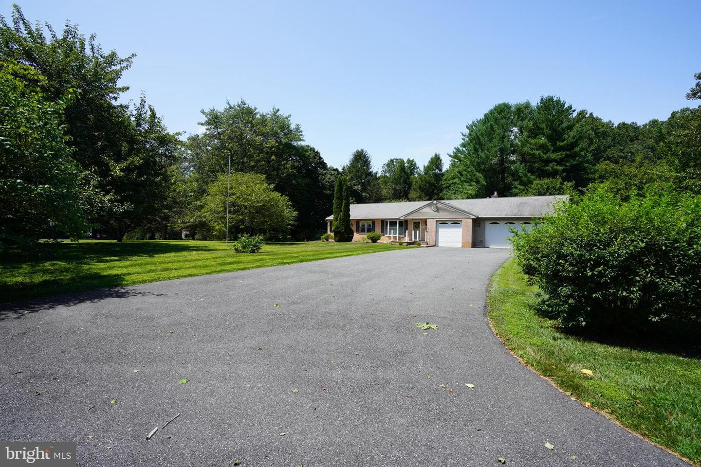 8 Butternut Lane photo 1